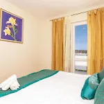 Awesome In Barbat 別荘 Barbat na Rabu