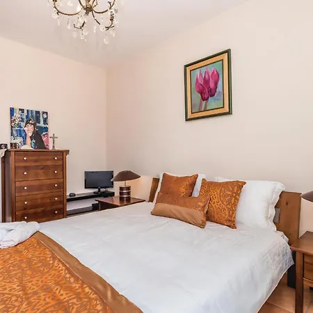 In Barbat With House Sea View Vikendica