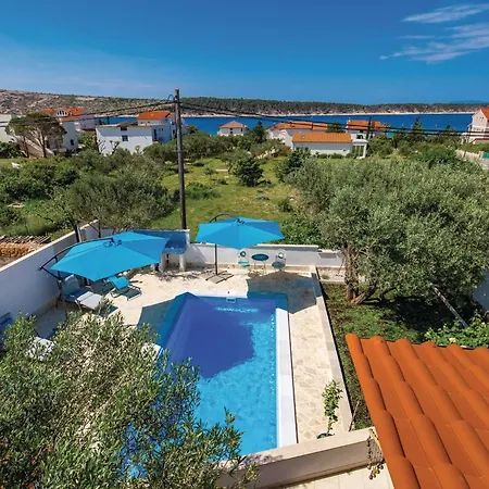 In Barbat With House Sea View Vikendica Barbat na Rabu