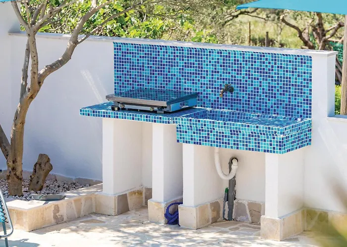 In Barbat With House Sea View Barbat na Rabu